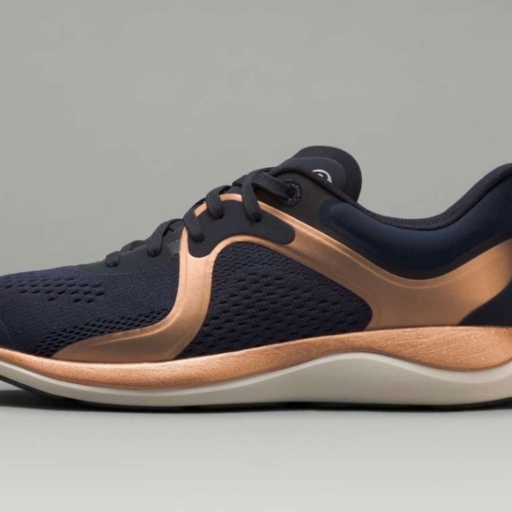 Lululemon Chargefeel Low Womens Workout Shoe - Picture 1 of 7